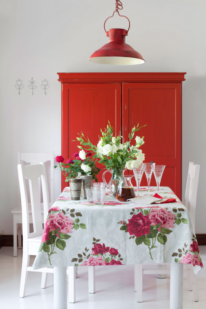 decorating with florals -- dining room