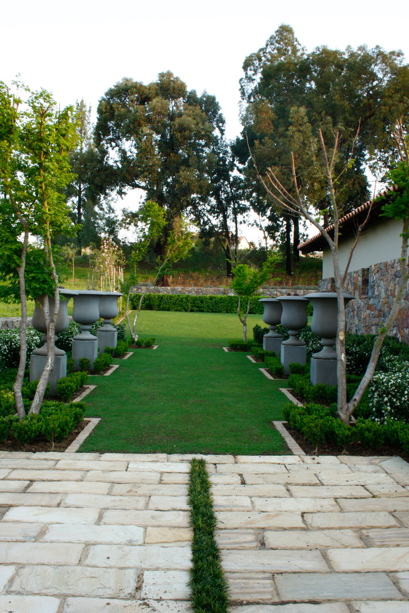 Pathway with urns