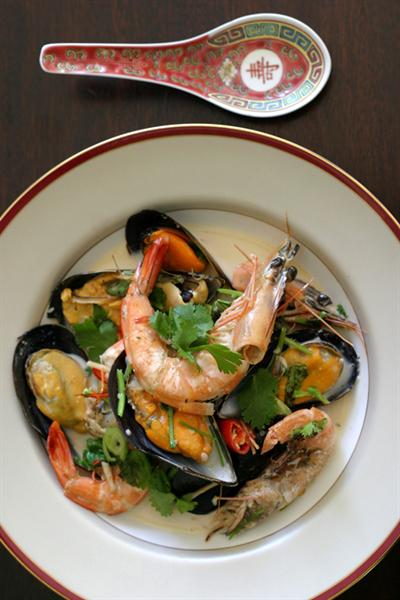 STEAMED MUSSELS AND PRAWNS IN A COCONUT BROTH