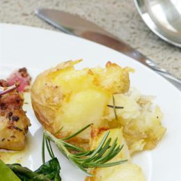SMASHED POTATOES WITH ROSEMARY