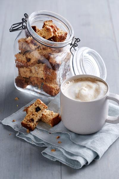 GRANOLA AND CRANBERRY BUTTERMILK RUSKS