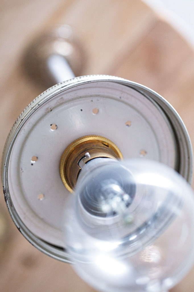 DIY Mason jar chandelier light bulb