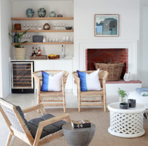Homeowner workshops living room