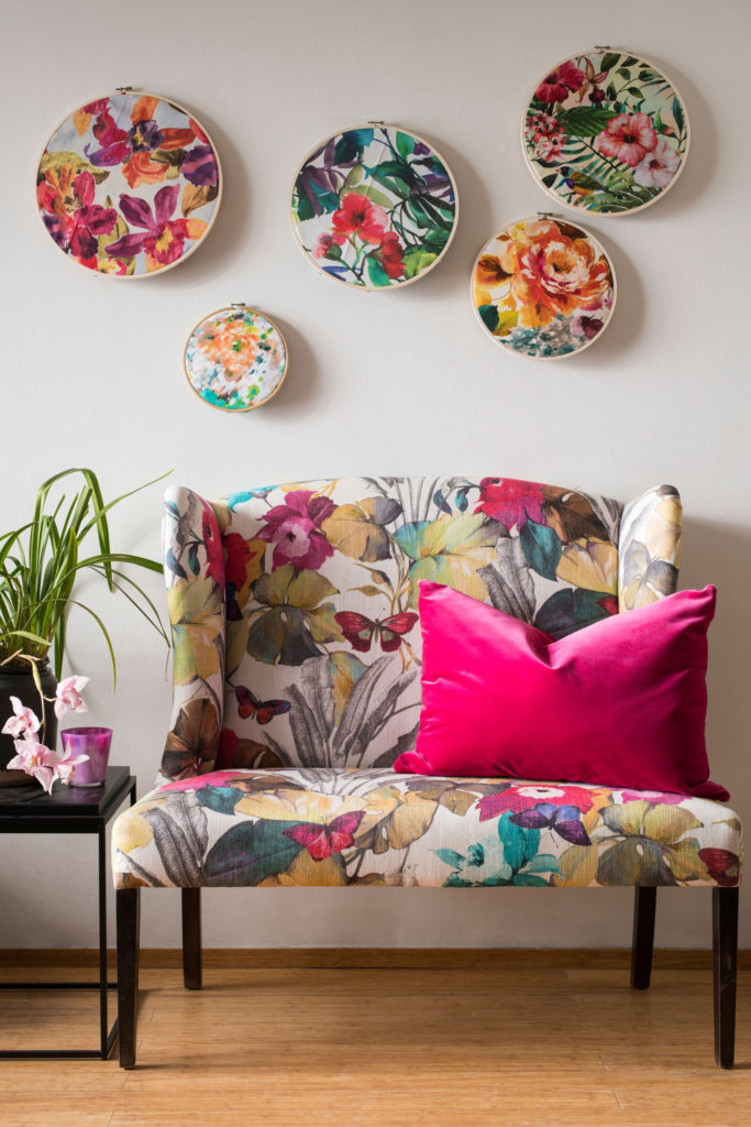 Add-floral-touches-to-your-home_couch