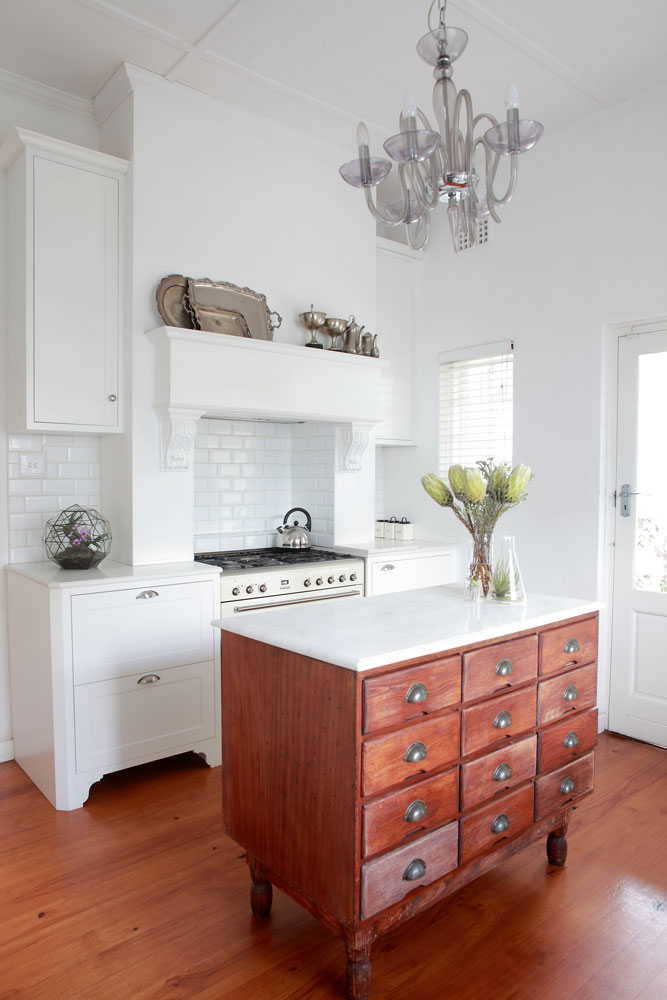 Clever tricks to maximise space in small kitchens - centre stage