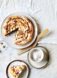 Spiced apple phyllo coil