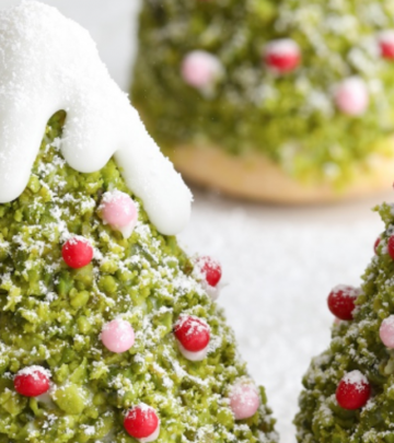 christmas tree cakes