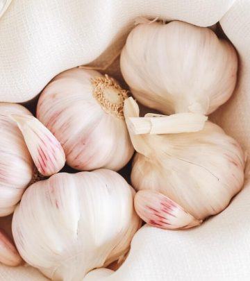 garlic bunches