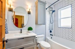 small bathroom storage hacks