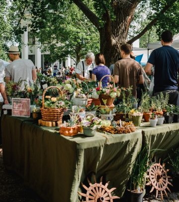 Saturday markets