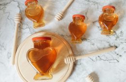 Here's why you should include honey in your beauty routines