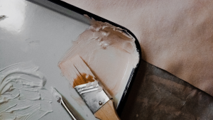 Paint colours to open up a small space