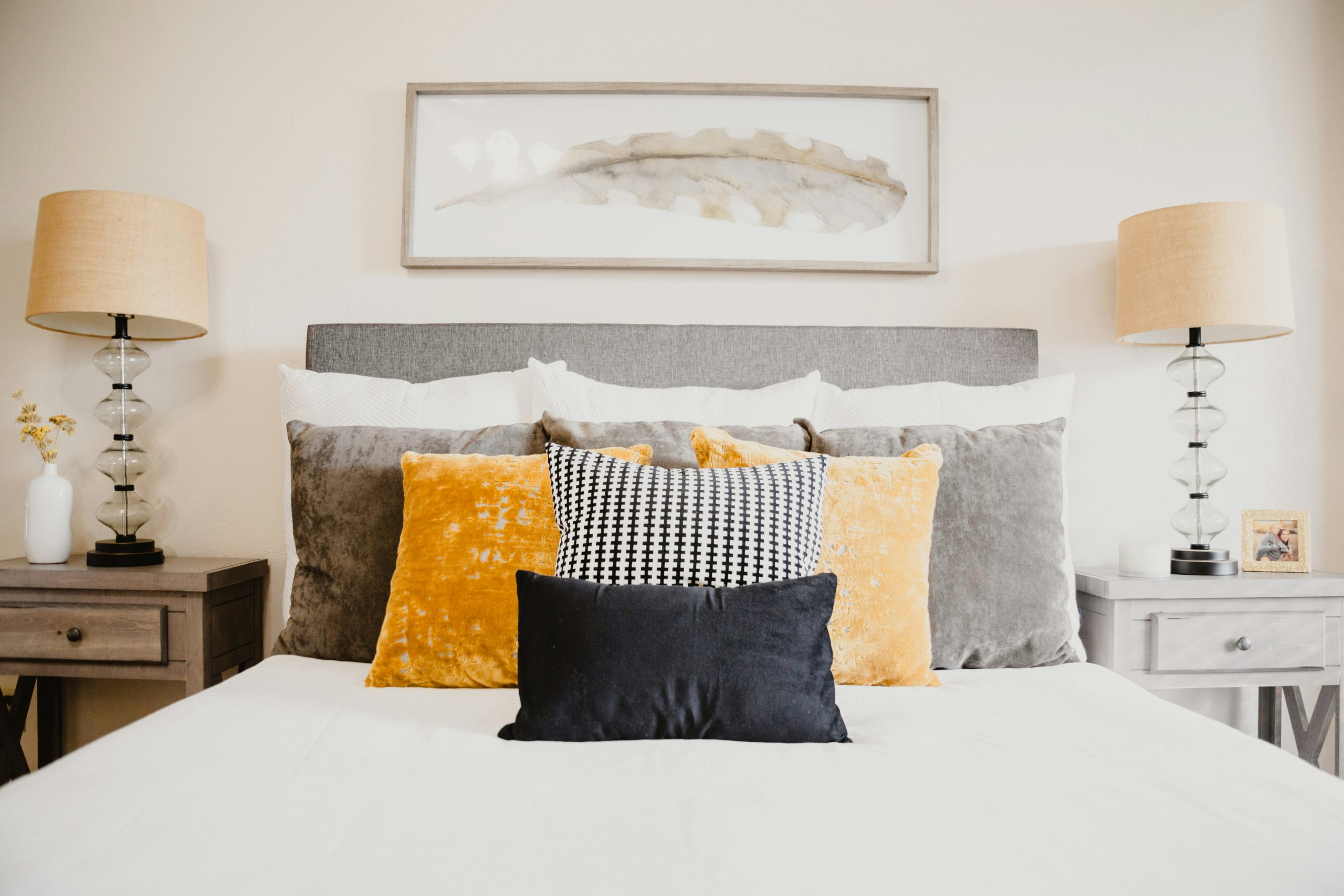 How to mix and match throw pillows to elevate your home style