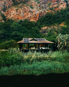 Ballot's Bay's beauty: The Riverhouse