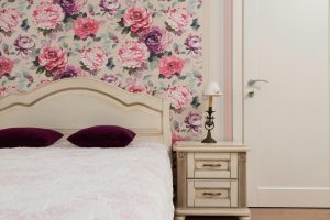 Rom com decor