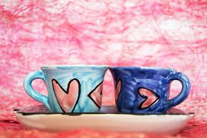 Coffee cups hand painting of hearts