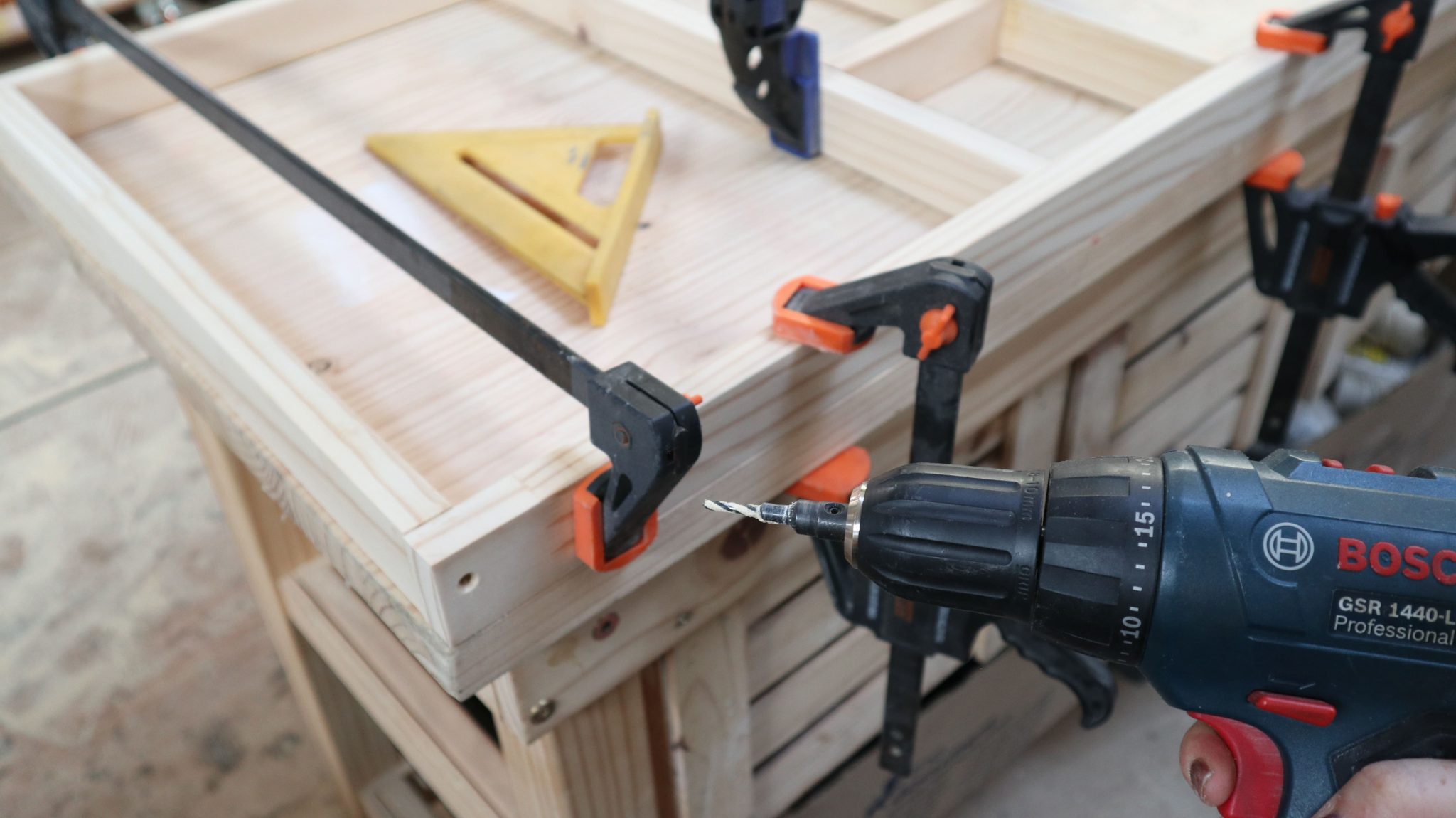 How to D.I.Y a wall rack that doubles as decor and storage space | SA ...