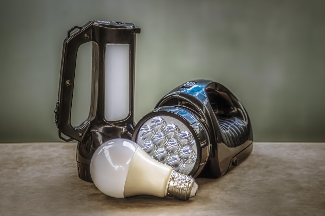 flashlight-6786569_1280
