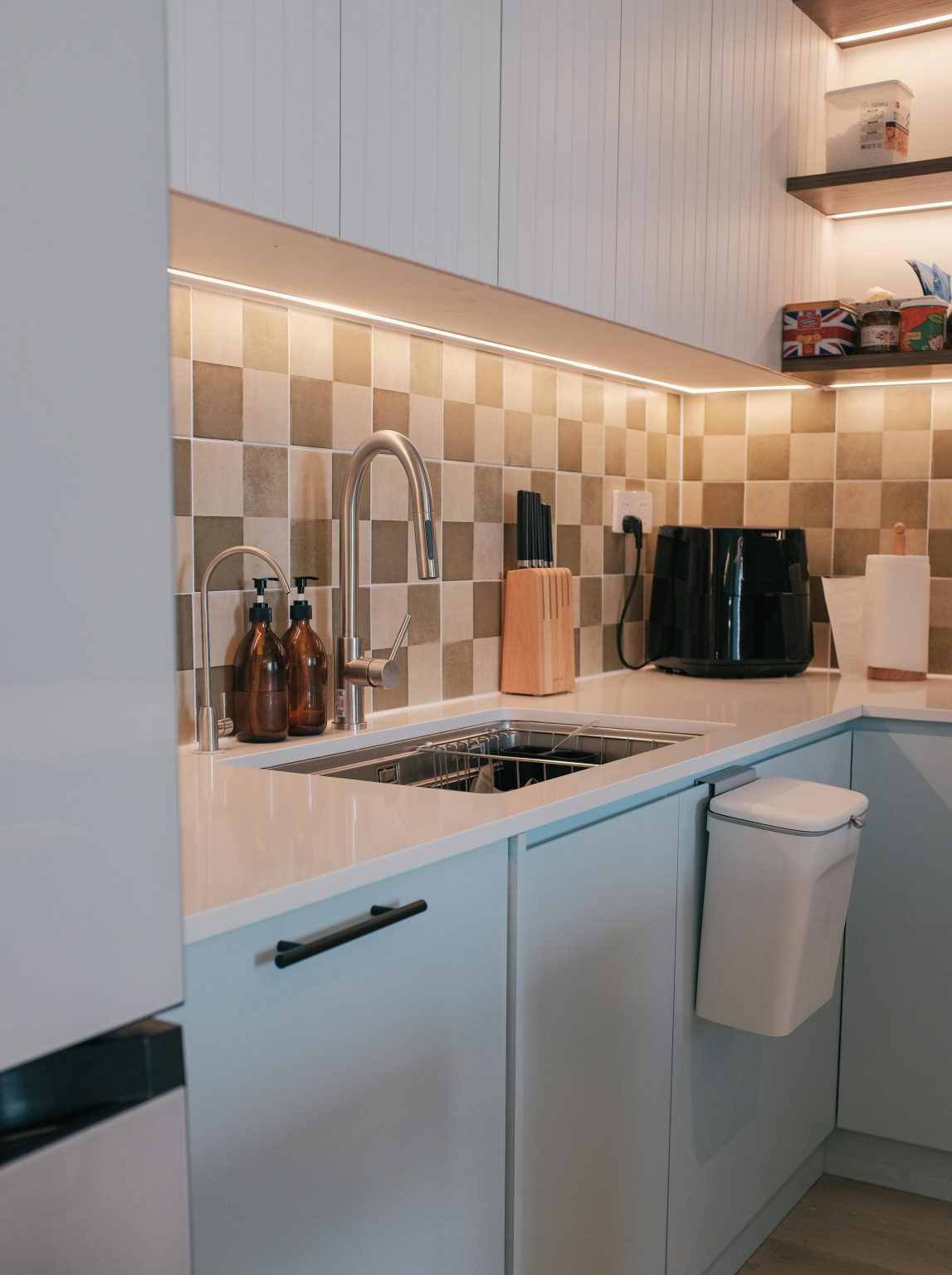 First apartment checklist: Essential items you need for your new home ...