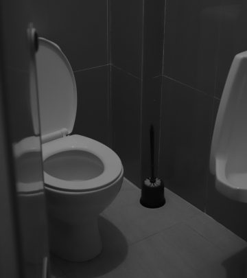toilet brush